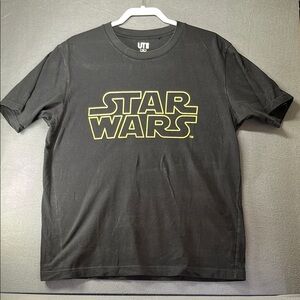 Uniqlo‎ Black Star Wars Short Sleeve Tee